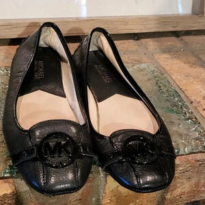 MICHAEL Kors MK "Fulton" Black Leather w/Metal Logo Driving Moc Sz 7.5